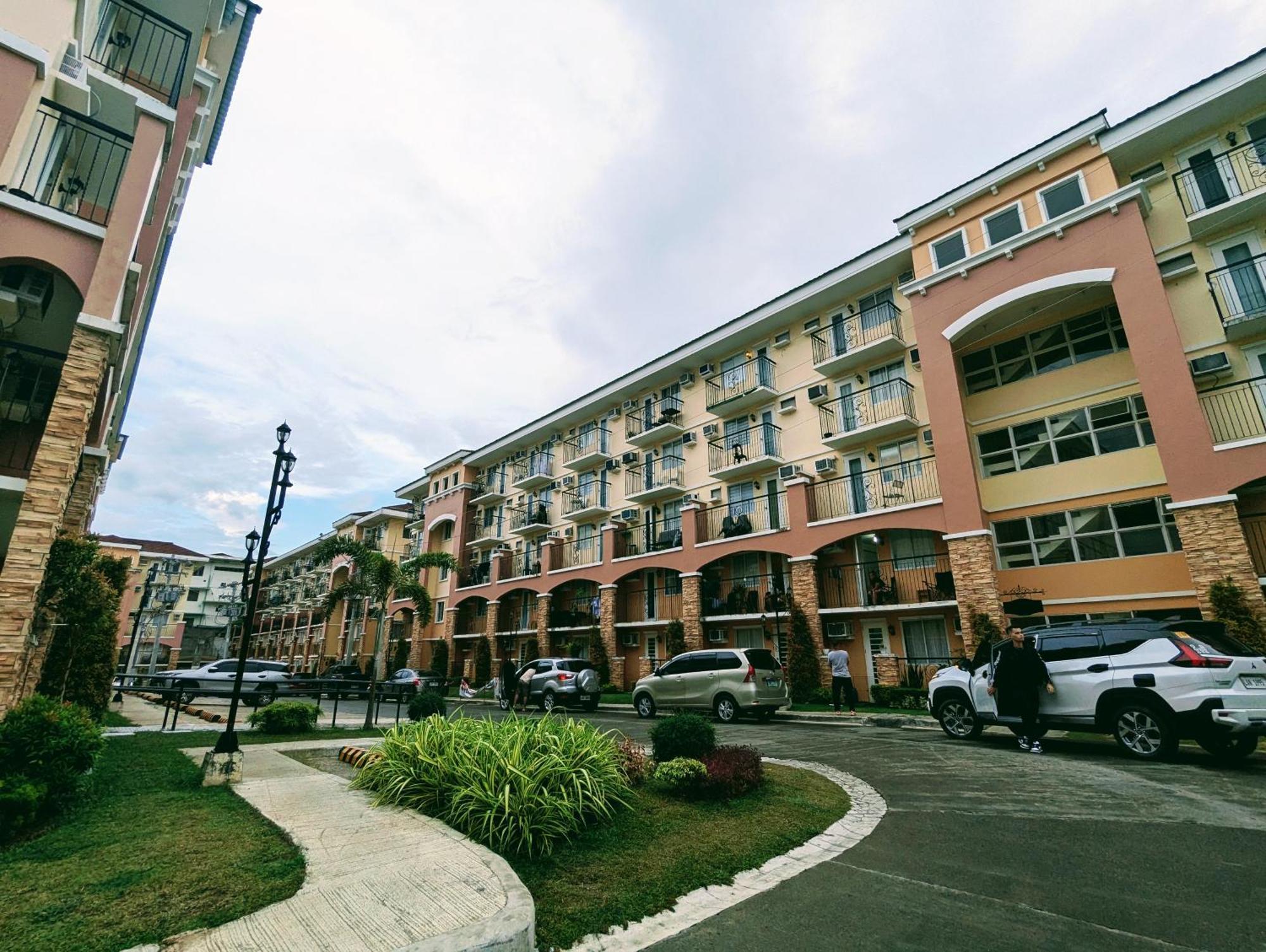 Reicondotel Arezzo Davao Davao City Eksteriør billede